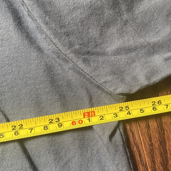 Toronto Maple Leafs Embroidered Long Sleeve T-Shirt - Picture 9 of 10